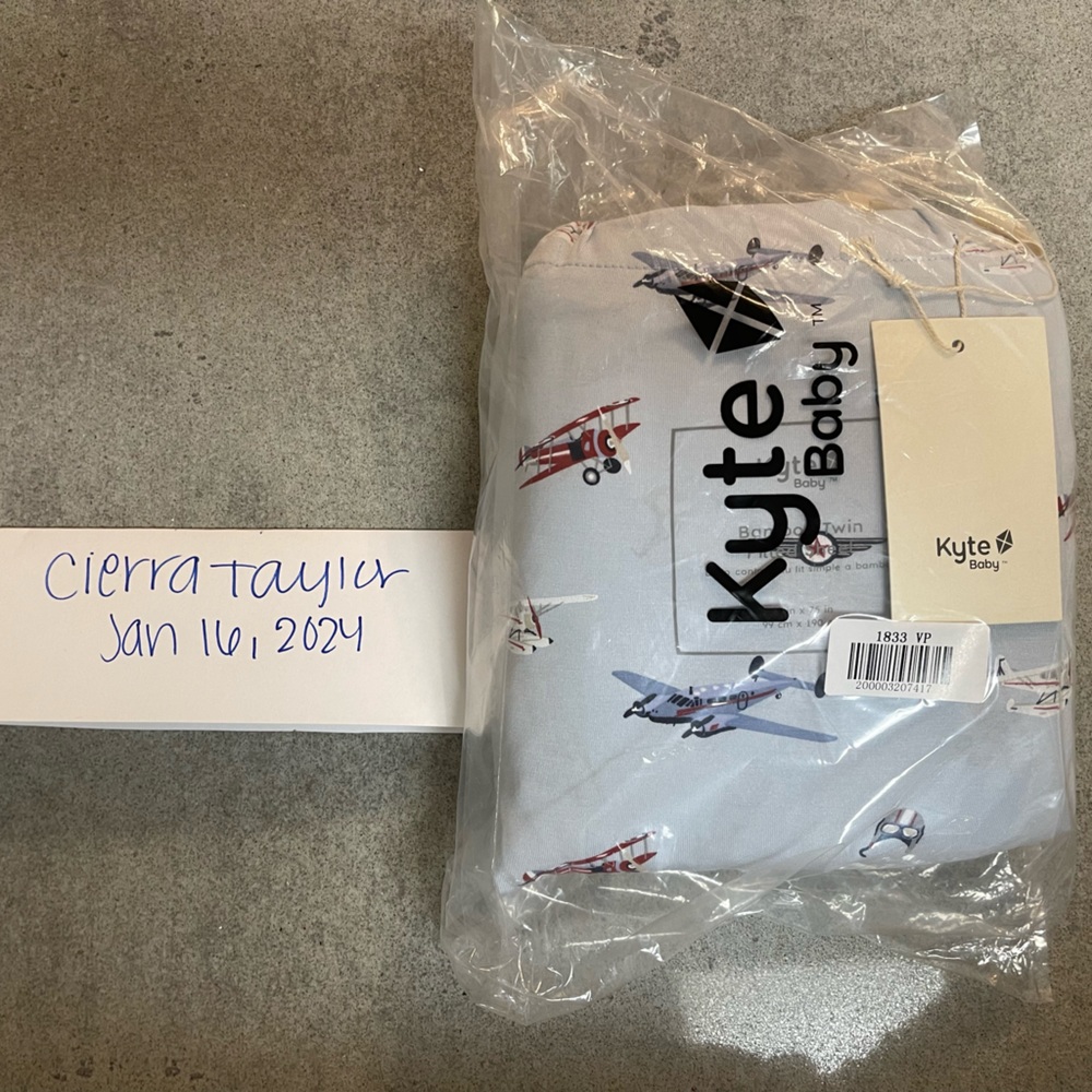 Kyte baby twin sheet NIB vintage planes